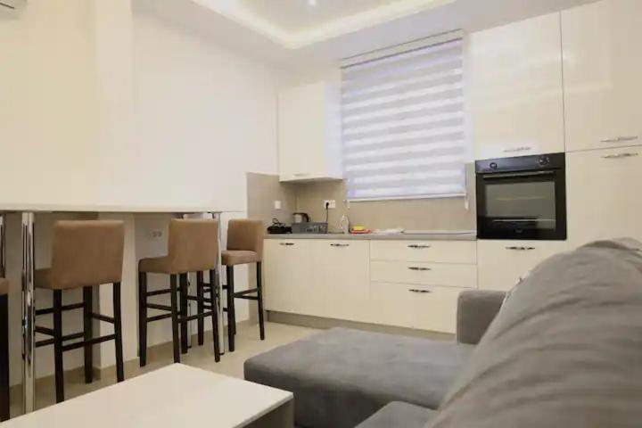 Apartments R&M Tivat Exterior foto