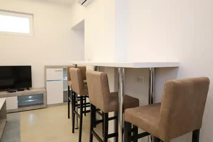 Apartments R&M Tivat Habitación foto